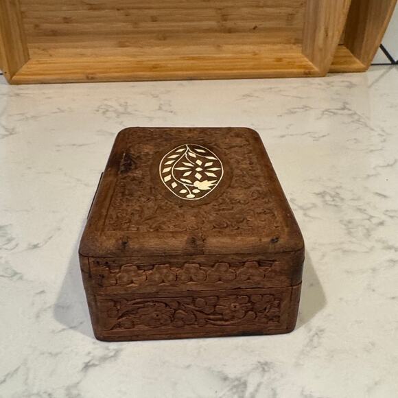Vintage wooden Hand Carved Trinket Jewelry Box Flower Design bohemian western - Picture 4 of 10